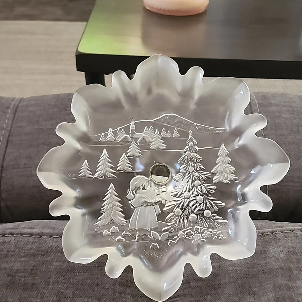 Mikasa Crystal - Christmas Bon Bon Dish, vintage